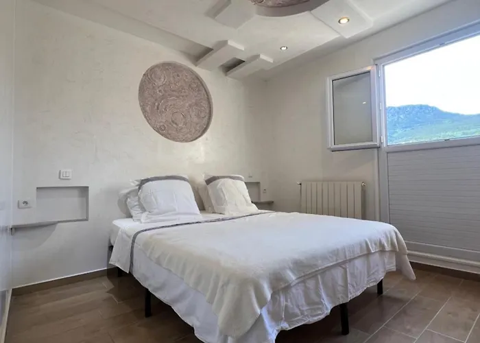 Tres Bel דירה בסטיה