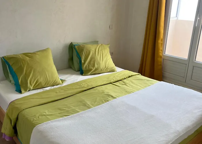 Tres Bel דירה בסטיה